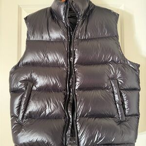 Zara Men's Shiny Black Puffer Vest